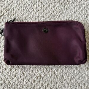 EUC Lululemon Curved Wristlet Double Pouch